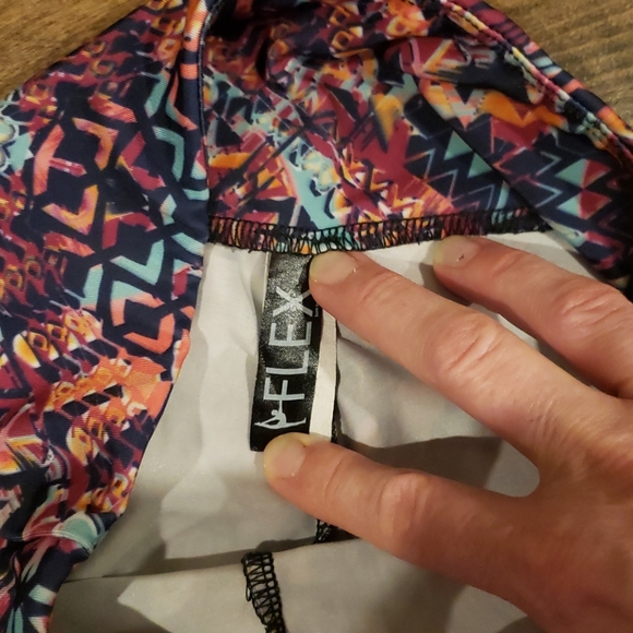 Bundle of workout tights. Size medium. - Picture 7 of 9